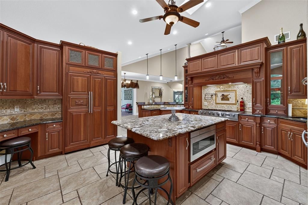 For Sale: $1,690,000 (5 beds, 5 baths, 5825 Square Feet)