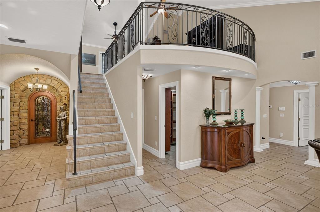 For Sale: $1,690,000 (5 beds, 5 baths, 5825 Square Feet)
