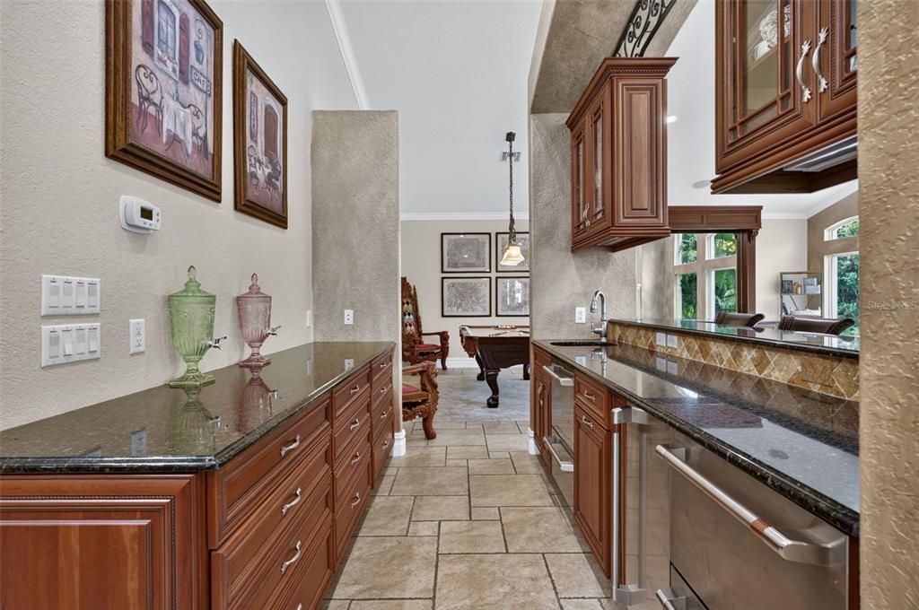 For Sale: $1,690,000 (5 beds, 5 baths, 5825 Square Feet)