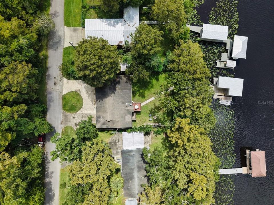 En Venta: $720,000 (3 camas, 3 baños, 1980 Pies cuadrados)