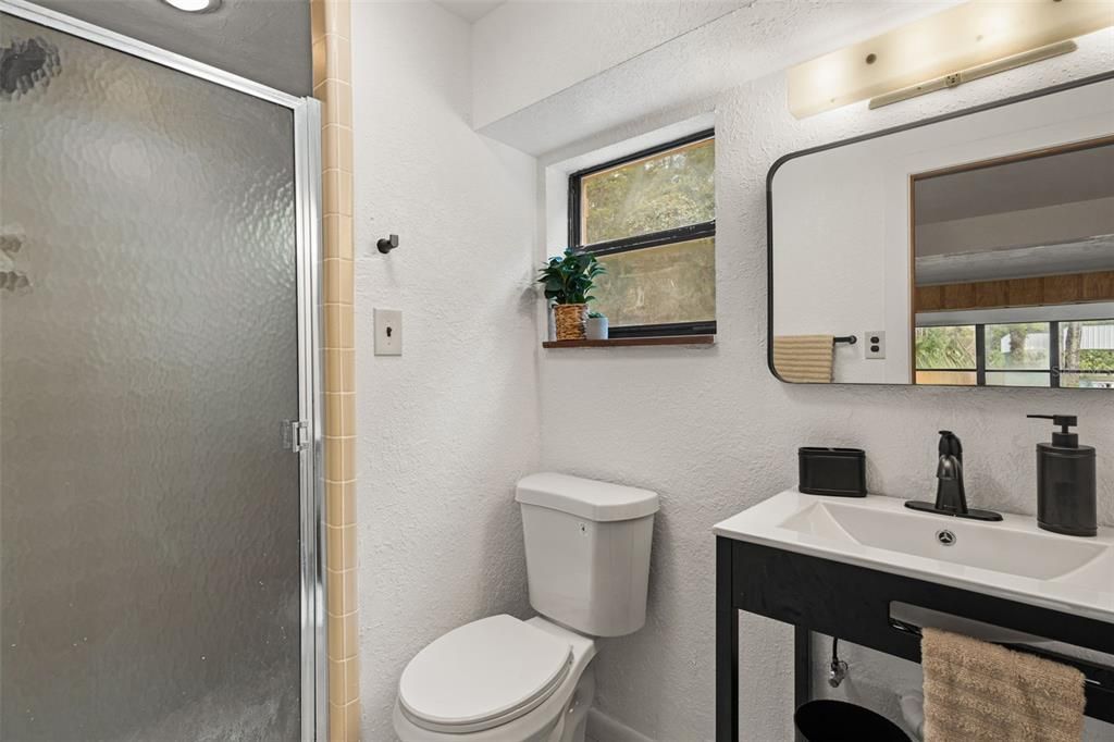 En Venta: $720,000 (3 camas, 3 baños, 1980 Pies cuadrados)