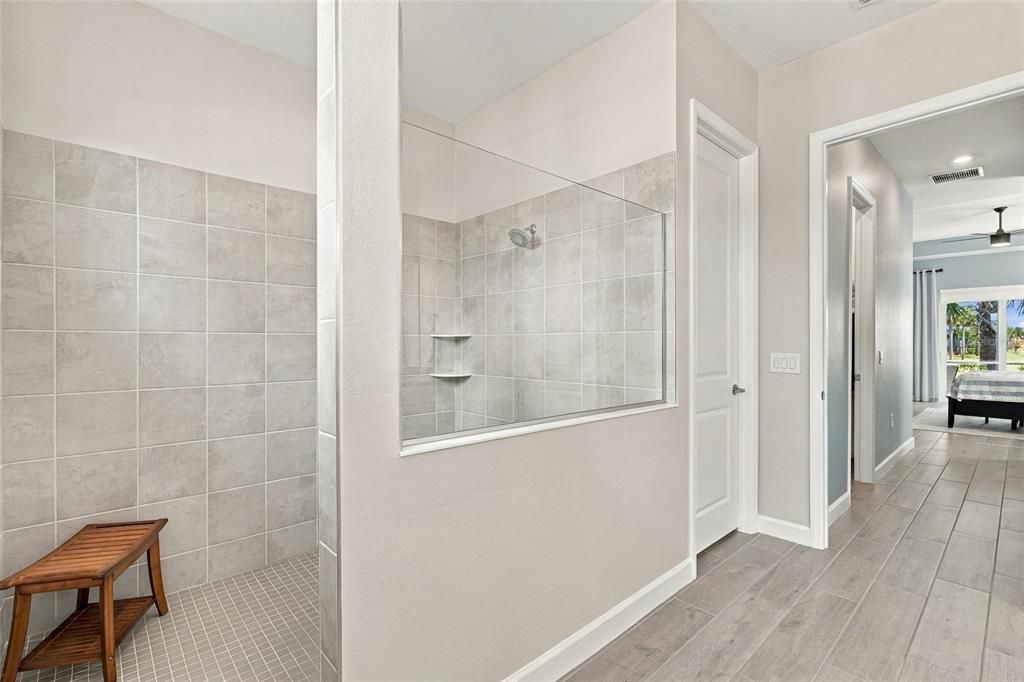 For Sale: $639,900 (3 beds, 3 baths, 2633 Square Feet)