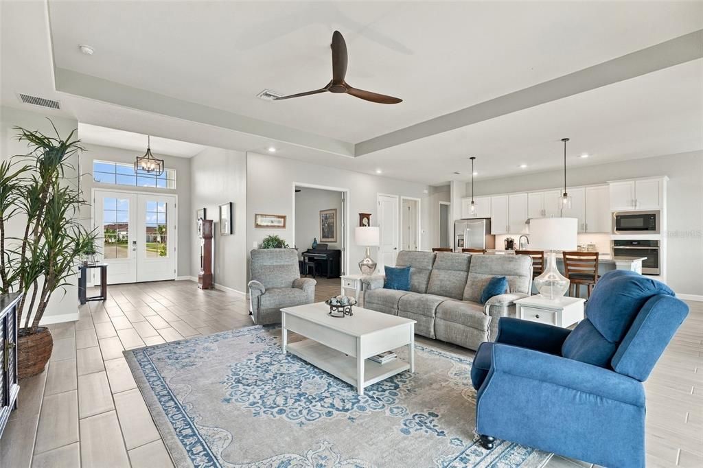 For Sale: $639,900 (3 beds, 3 baths, 2633 Square Feet)