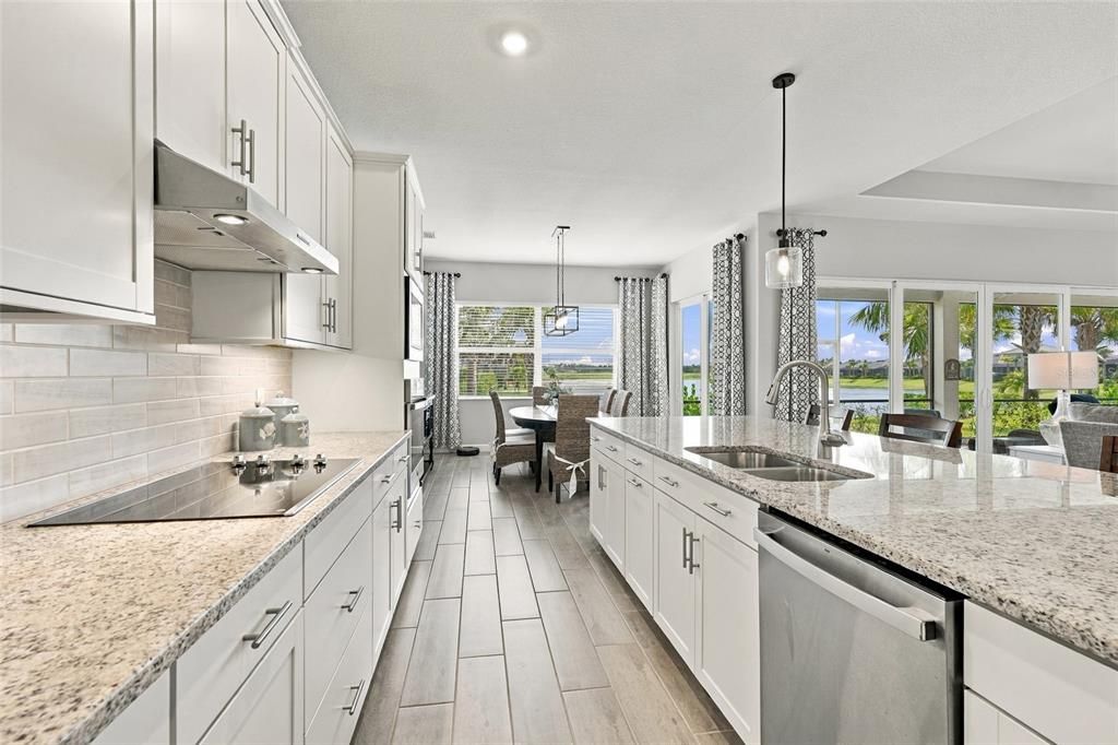For Sale: $639,900 (3 beds, 3 baths, 2633 Square Feet)