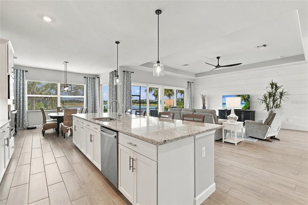 For Sale: $639,900 (3 beds, 3 baths, 2633 Square Feet)