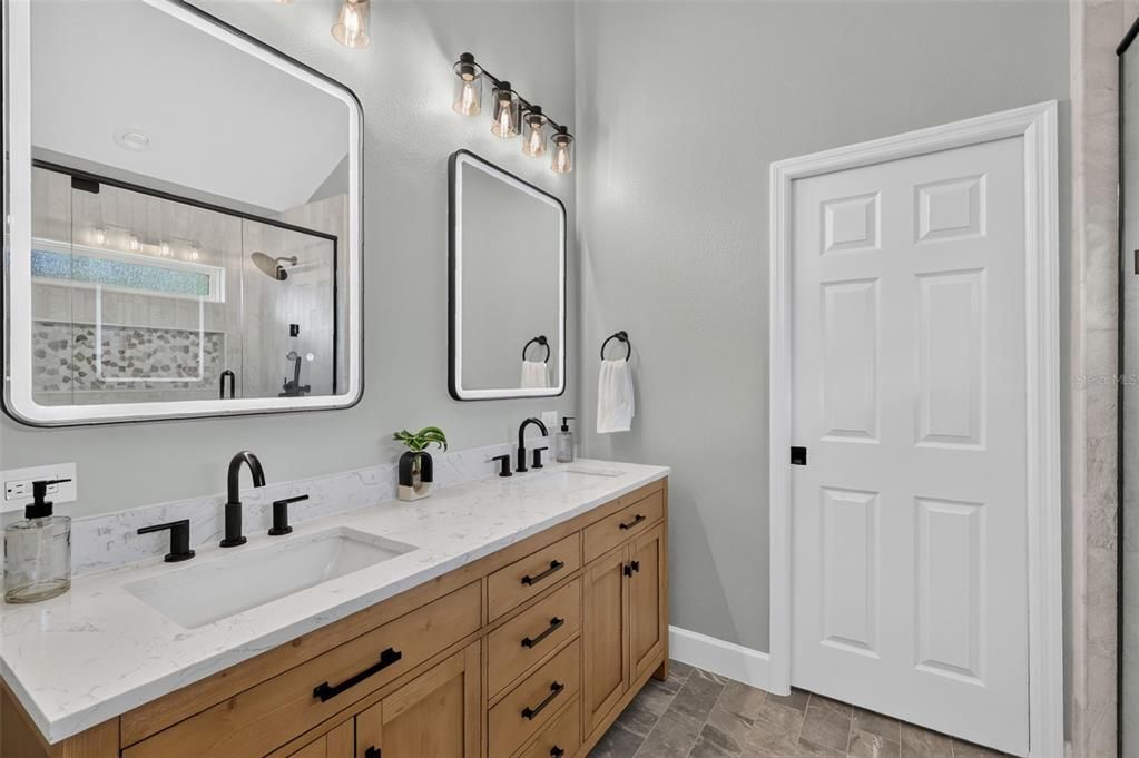 For Sale: $575,000 (3 beds, 2 baths, 2121 Square Feet)