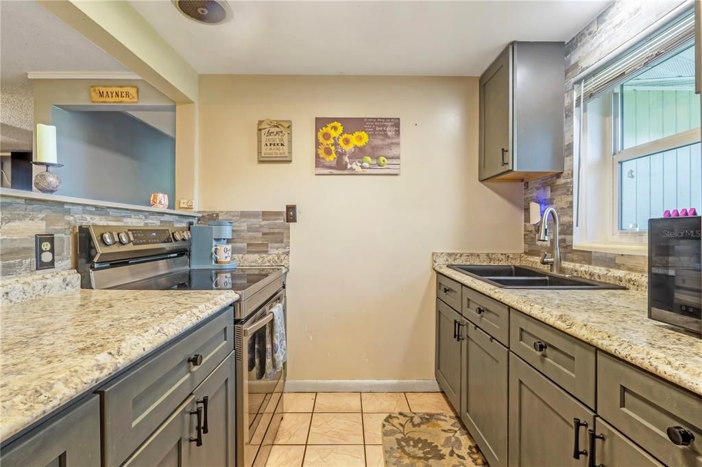 For Sale: $310,000 (3 beds, 2 baths, 1876 Square Feet)