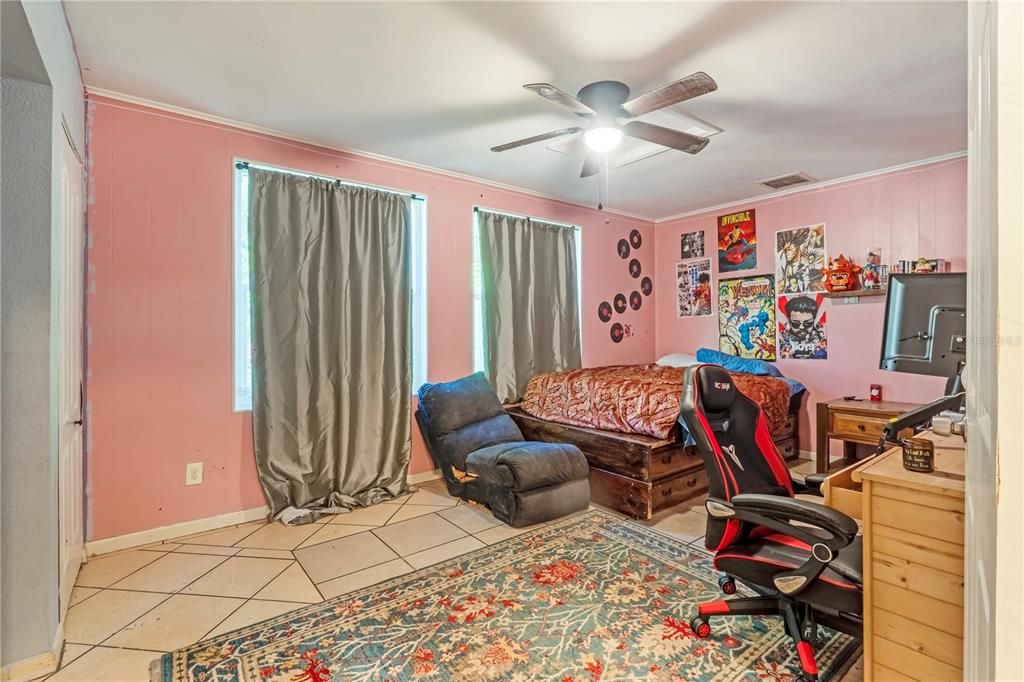 For Sale: $310,000 (3 beds, 2 baths, 1876 Square Feet)