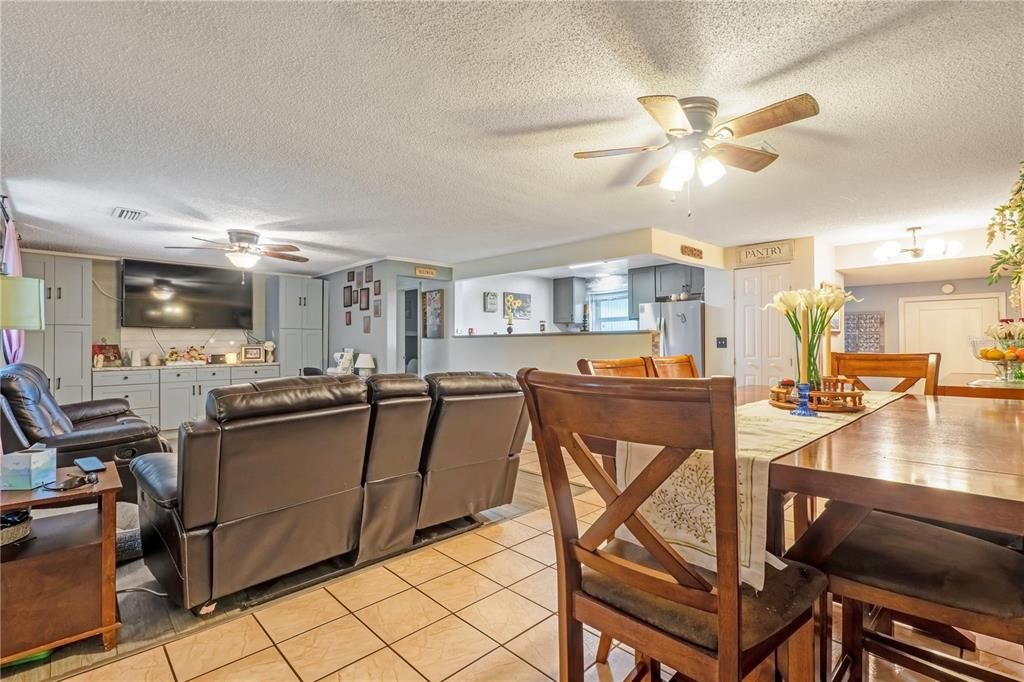 For Sale: $310,000 (3 beds, 2 baths, 1876 Square Feet)