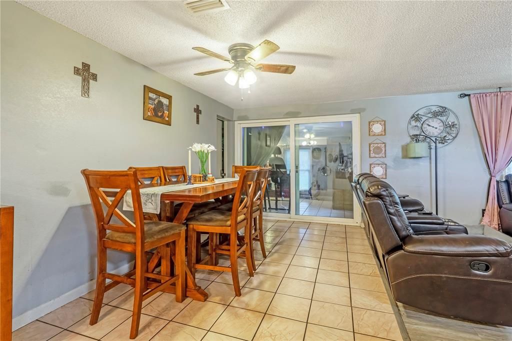 For Sale: $310,000 (3 beds, 2 baths, 1876 Square Feet)