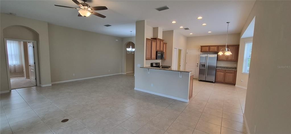 For Rent: $2,300 (2 beds, 2 baths, 1815 Square Feet)