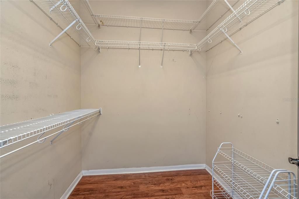 For Sale: $625,000 (3 beds, 2 baths, 2465 Square Feet)