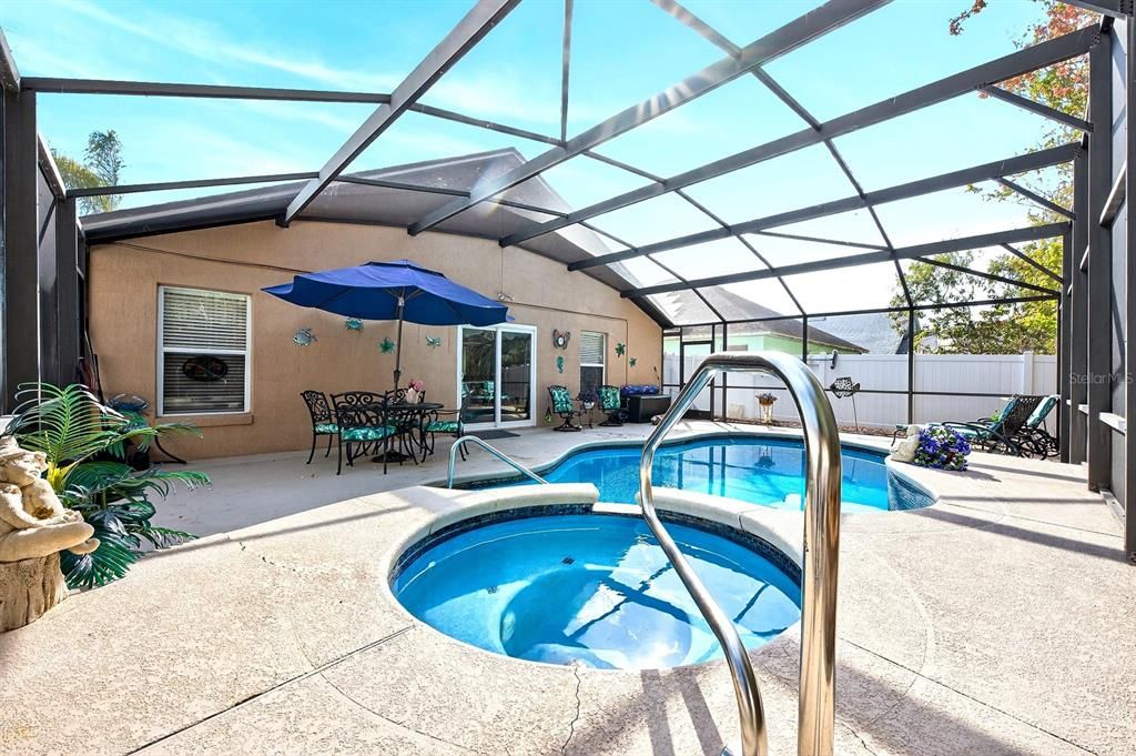 For Sale: $389,000 (3 beds, 2 baths, 1414 Square Feet)
