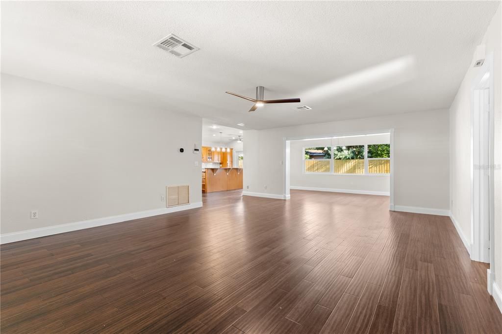 For Sale: $549,000 (4 beds, 3 baths, 2140 Square Feet)