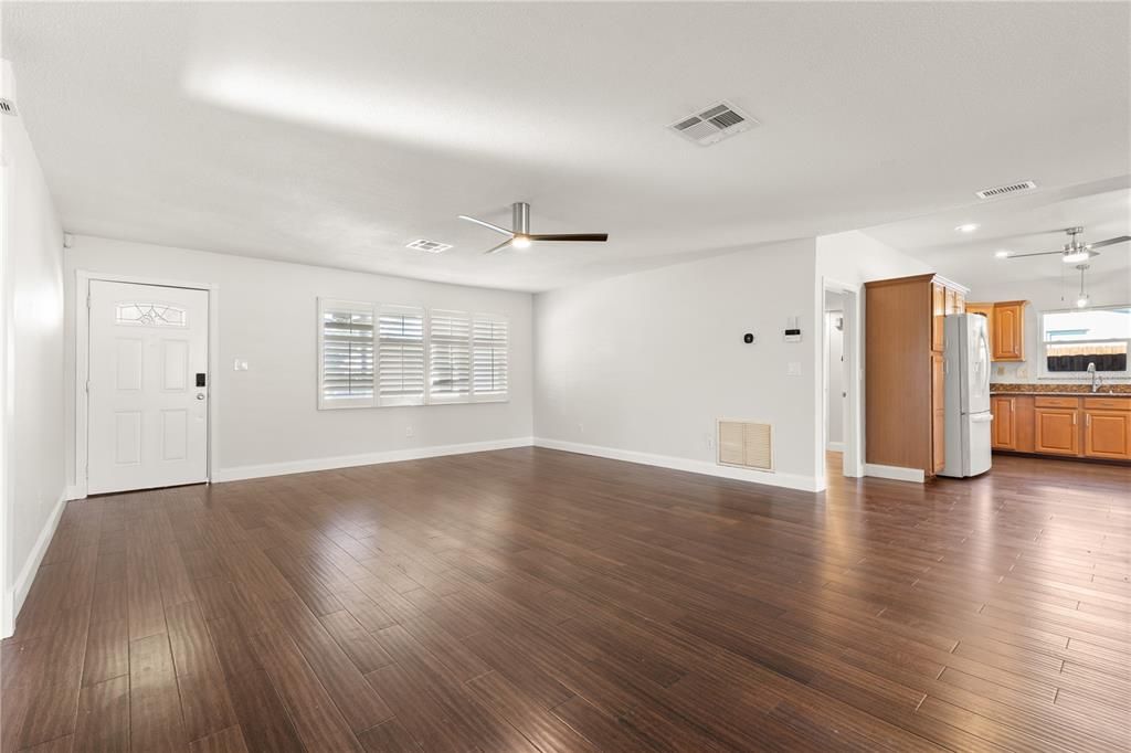 For Sale: $549,000 (4 beds, 3 baths, 2140 Square Feet)
