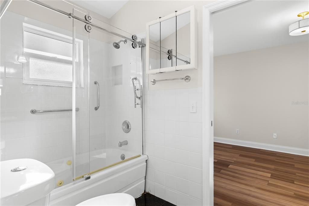For Sale: $549,000 (4 beds, 3 baths, 2140 Square Feet)