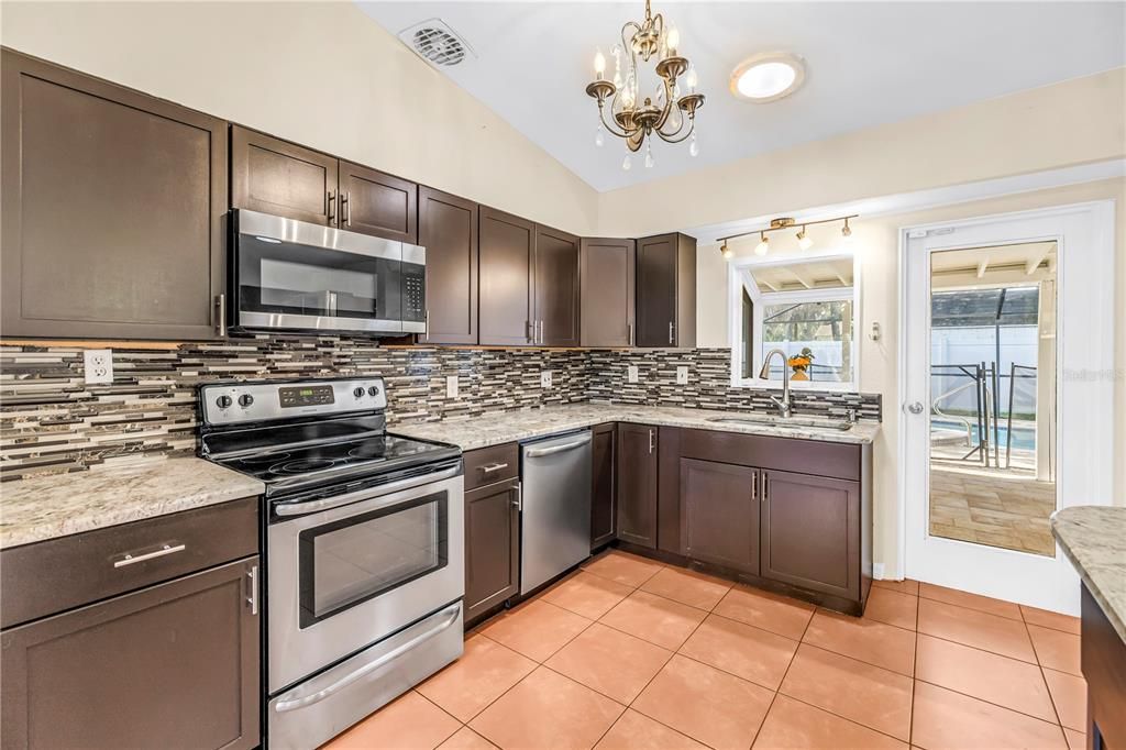 En Venta: $499,900 (4 camas, 2 baños, 1777 Pies cuadrados)