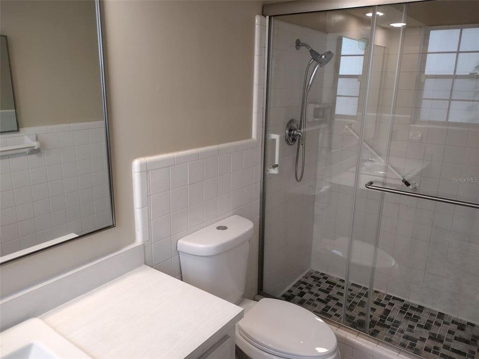 En Renta: $2,550 (4 camas, 2 baños, 2505 Pies cuadrados)