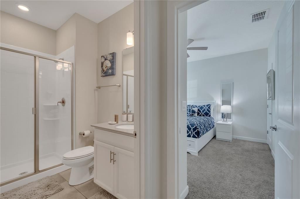 For Sale: $370,000 (4 beds, 3 baths, 1902 Square Feet)