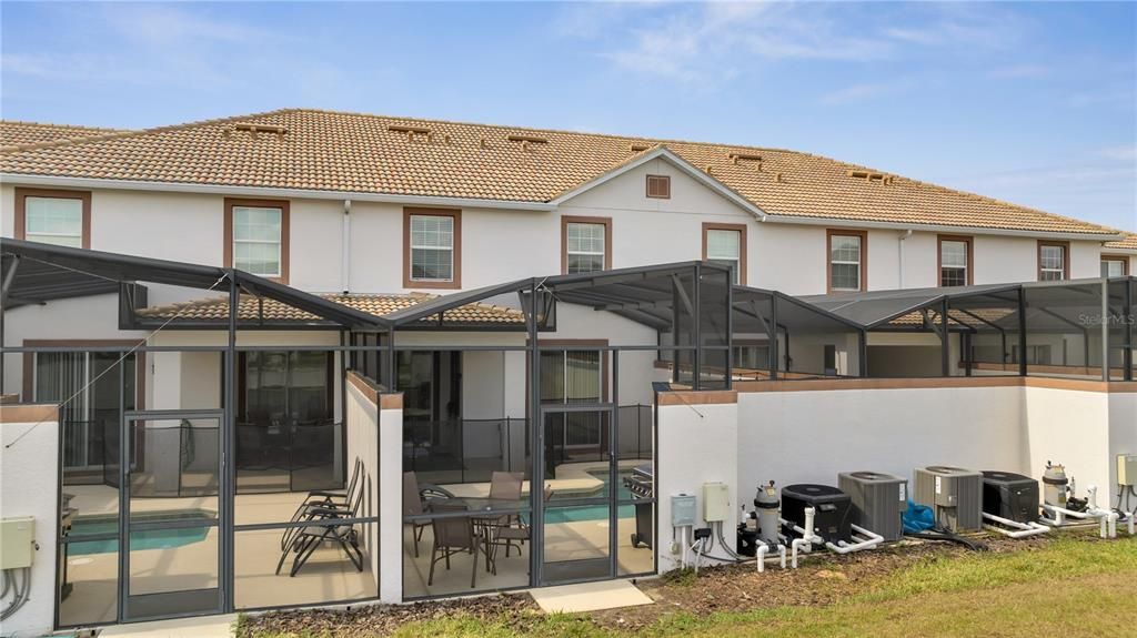 For Sale: $370,000 (4 beds, 3 baths, 1902 Square Feet)