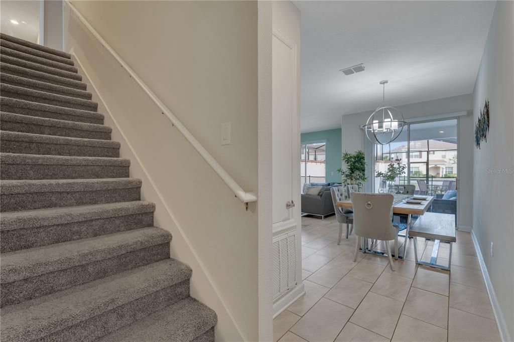 For Sale: $370,000 (4 beds, 3 baths, 1902 Square Feet)
