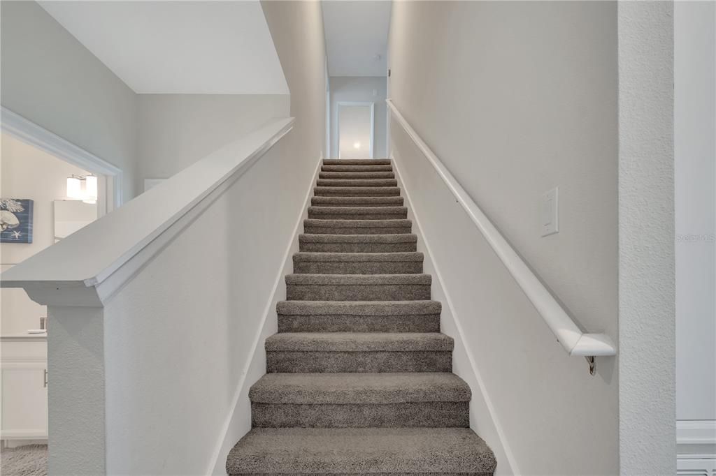 For Sale: $370,000 (4 beds, 3 baths, 1902 Square Feet)