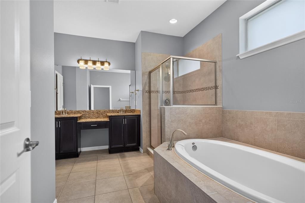 For Sale: $609,900 (4 beds, 3 baths, 3436 Square Feet)