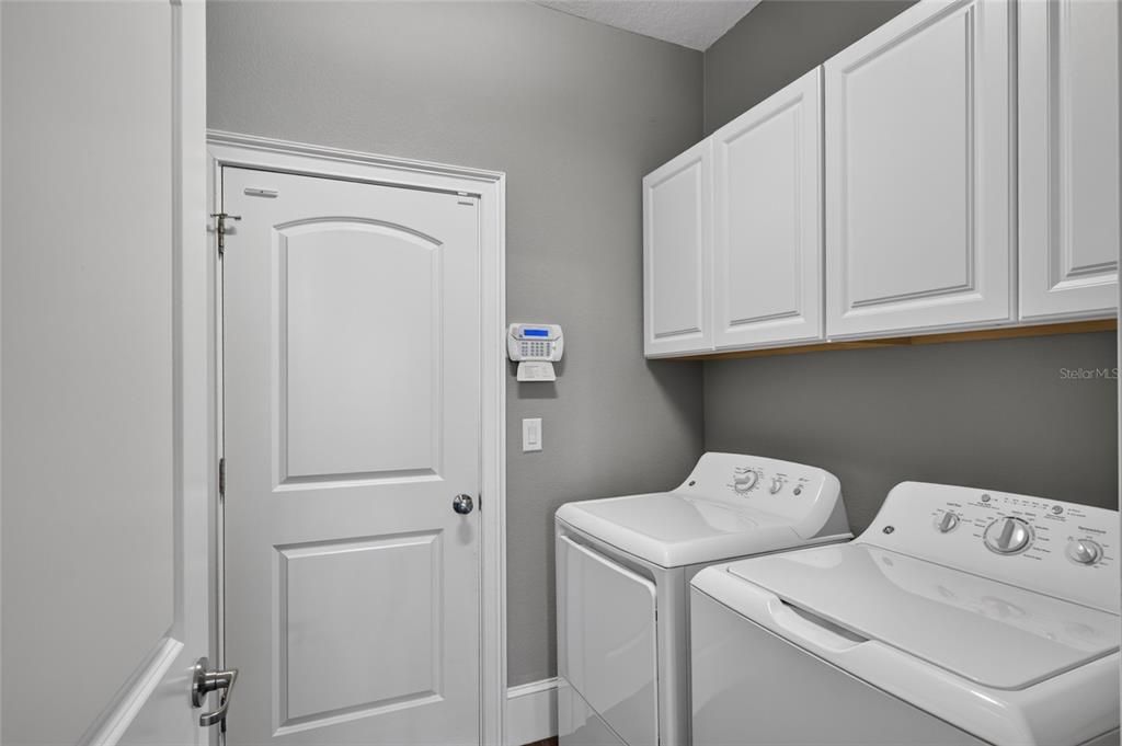 For Sale: $609,900 (4 beds, 3 baths, 3436 Square Feet)