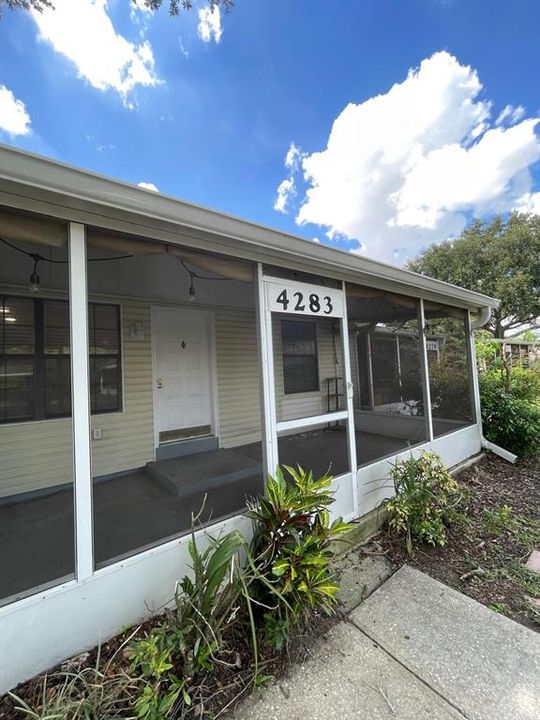 En Venta: $184,990 (2 camas, 2 baños, 828 Pies cuadrados)