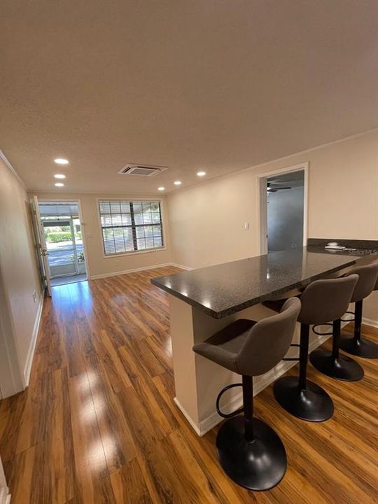 En Venta: $184,990 (2 camas, 2 baños, 828 Pies cuadrados)