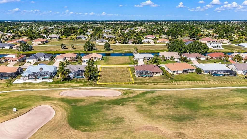 На продажу: $42,000 (0.22 acres)