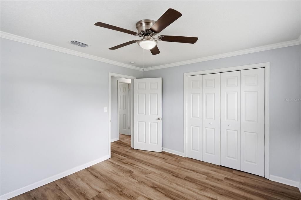 For Sale: $204,999 (3 beds, 1 baths, 988 Square Feet)