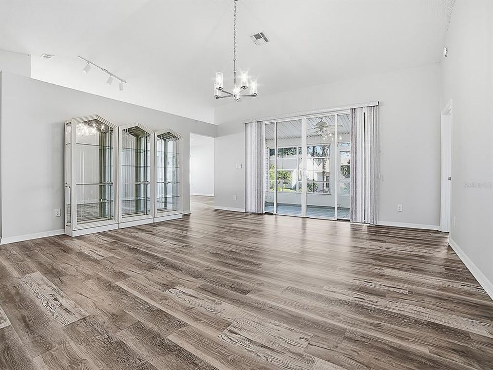 En Venta: $299,900 (2 camas, 2 baños, 1865 Pies cuadrados)