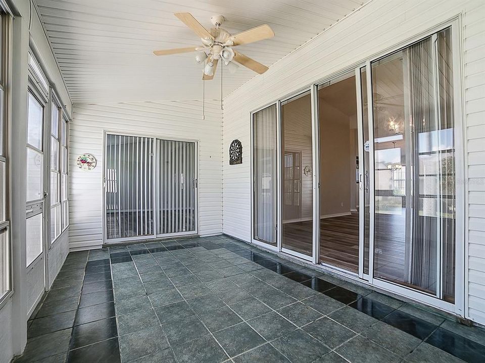 En Venta: $299,900 (2 camas, 2 baños, 1865 Pies cuadrados)