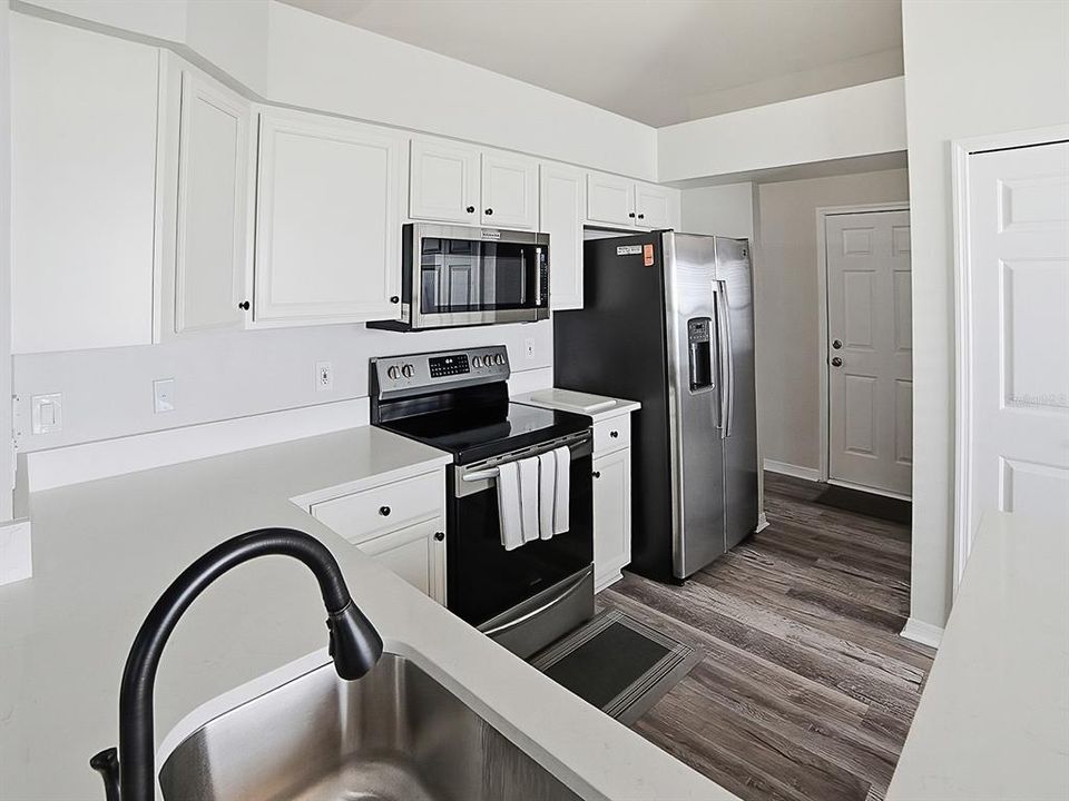 En Venta: $299,900 (2 camas, 2 baños, 1865 Pies cuadrados)