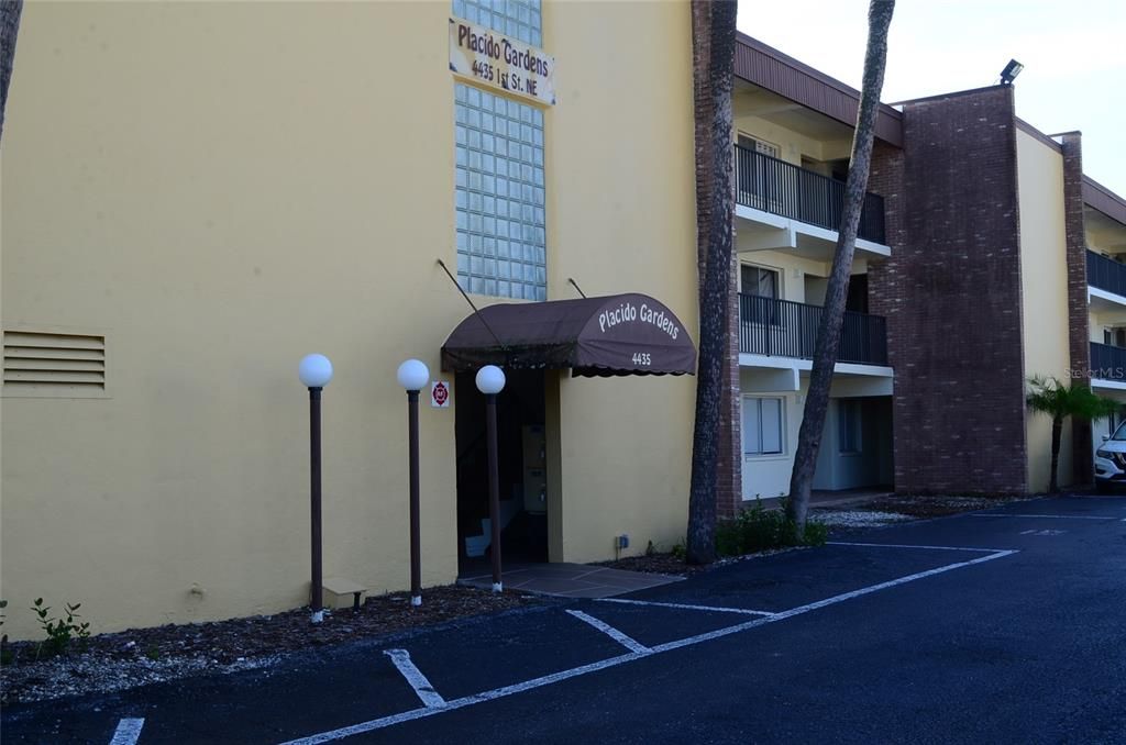 En Venta: $159,000 (2 camas, 2 baños, 960 Pies cuadrados)