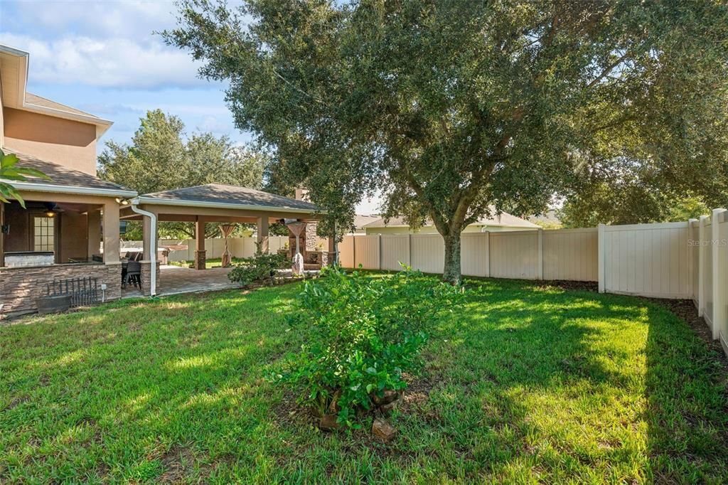 En Venta: $649,000 (4 camas, 3 baños, 3886 Pies cuadrados)