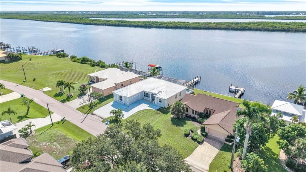 На продажу: $847,900 (3 спален, 2 ванн, 2567 Квадратных фут)