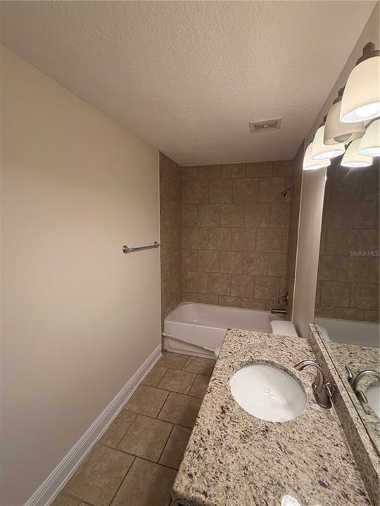 For Rent: $2,490 (3 beds, 2 baths, 1994 Square Feet)
