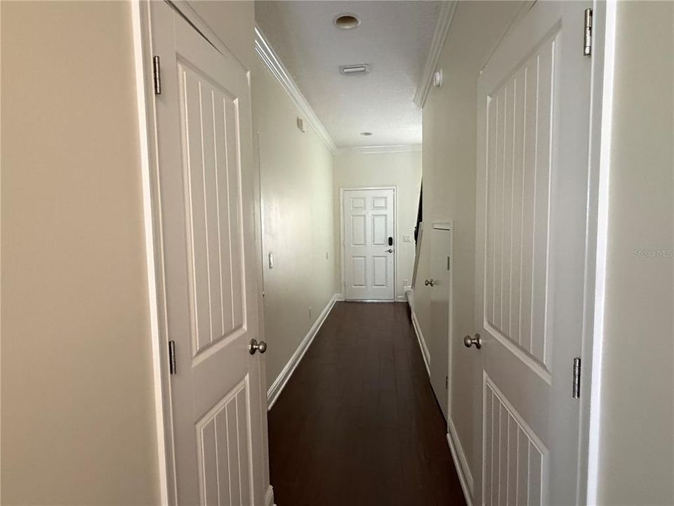 For Rent: $2,490 (3 beds, 2 baths, 1994 Square Feet)