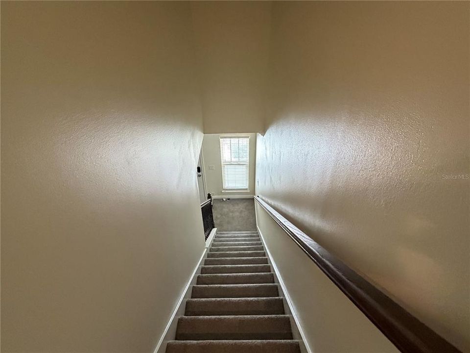 For Rent: $2,490 (3 beds, 2 baths, 1994 Square Feet)