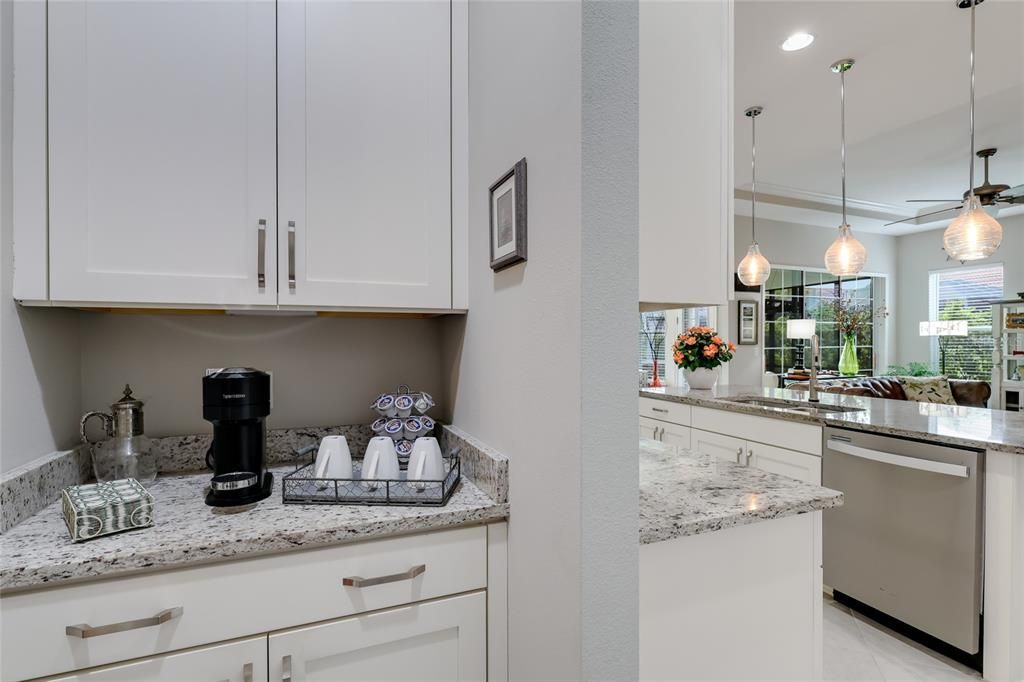 For Sale: $649,500 (3 beds, 2 baths, 2199 Square Feet)