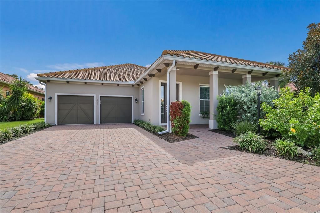For Sale: $649,500 (3 beds, 2 baths, 2199 Square Feet)