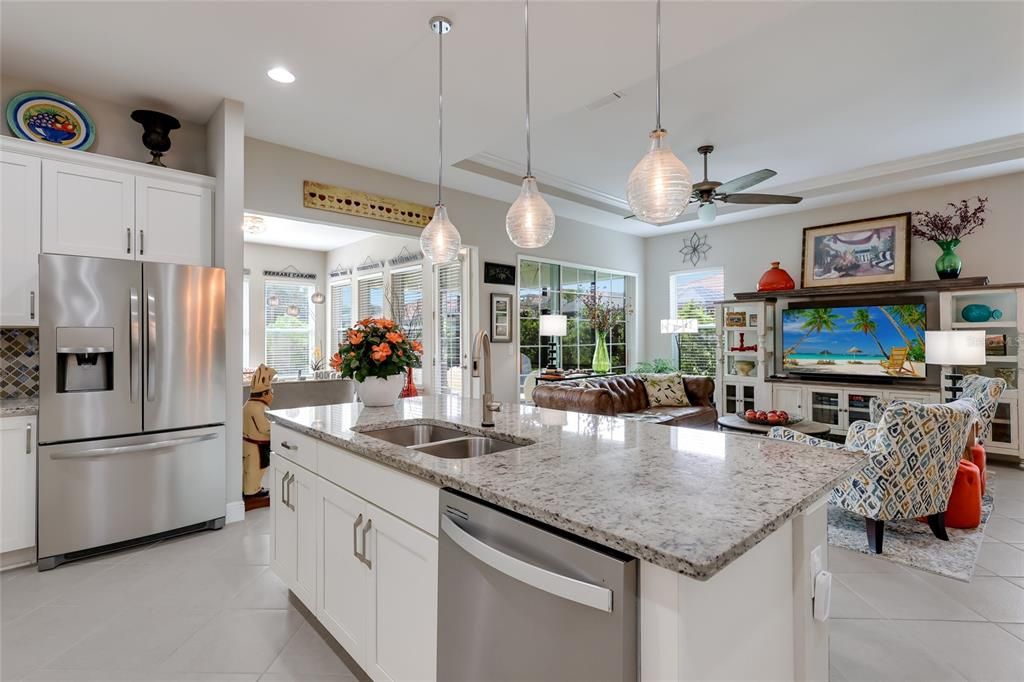 For Sale: $649,500 (3 beds, 2 baths, 2199 Square Feet)