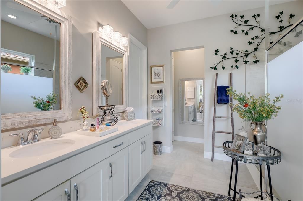 For Sale: $649,500 (3 beds, 2 baths, 2199 Square Feet)
