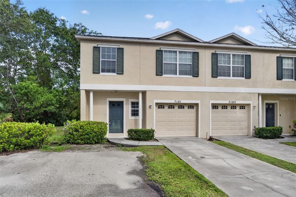 For Rent: $2,000 (3 beds, 2 baths, 1565 Square Feet)