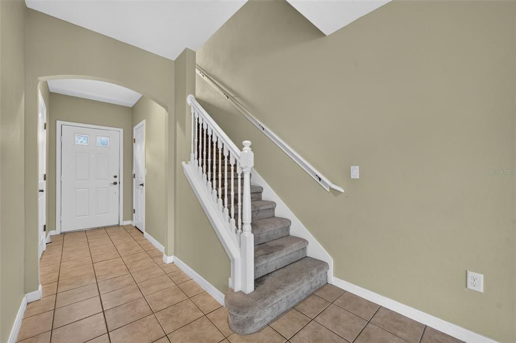 For Rent: $2,000 (3 beds, 2 baths, 1565 Square Feet)