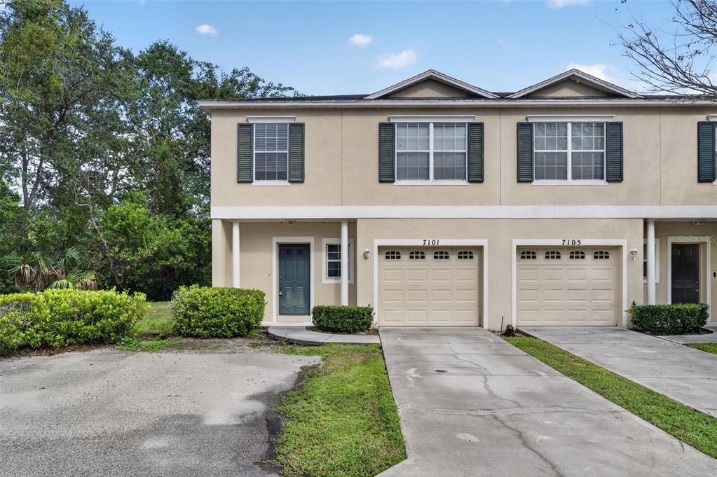 For Rent: $2,000 (3 beds, 2 baths, 1565 Square Feet)