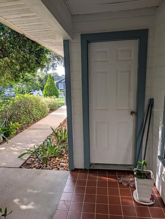 Active With Contract: $155,000 (2 beds, 2 baths, 1185 Square Feet)