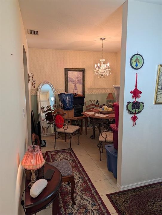 Active With Contract: $155,000 (2 beds, 2 baths, 1185 Square Feet)